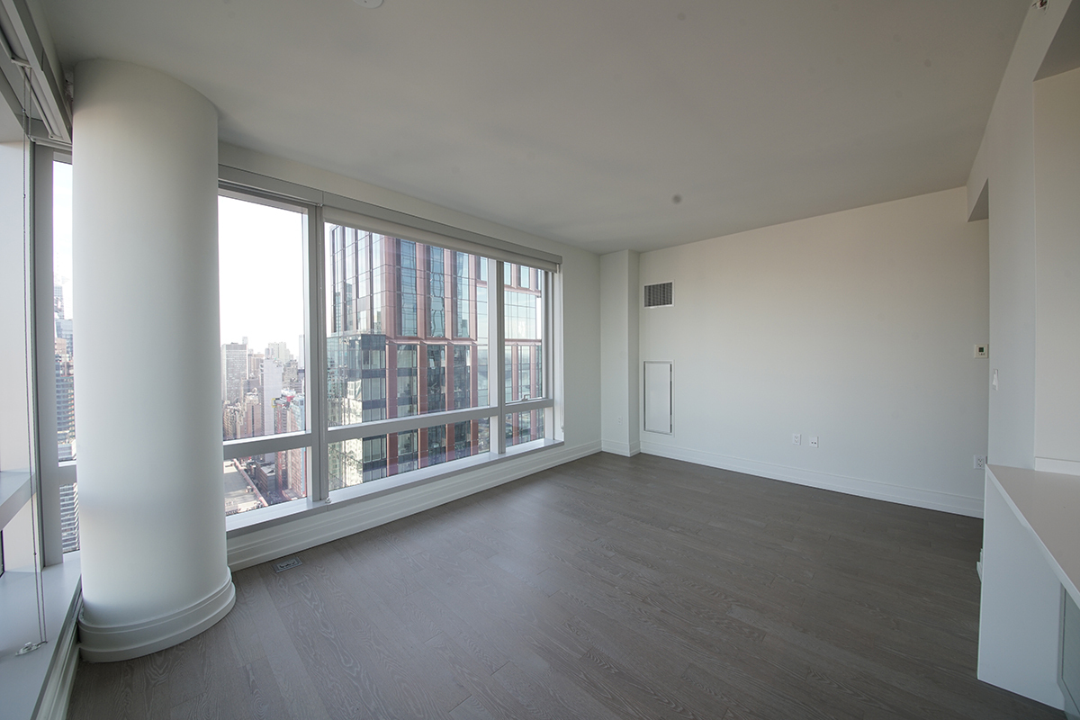 1 BEDROOM enlargeable-image