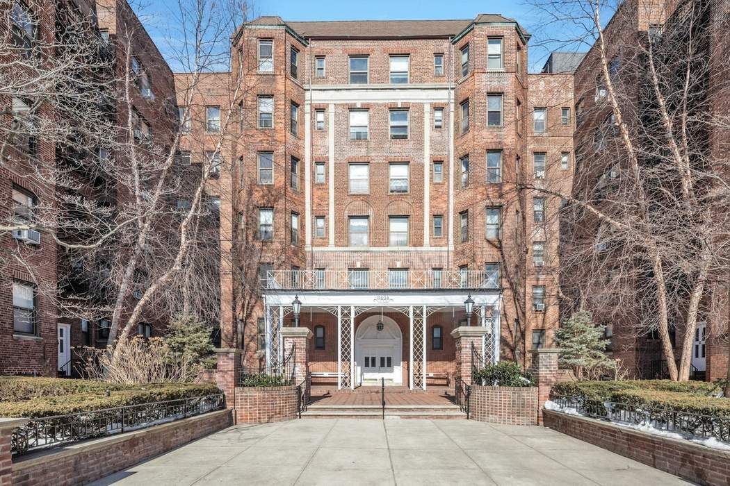84-51 Beverly Road 1A Kew Gardens Queens NY 11415