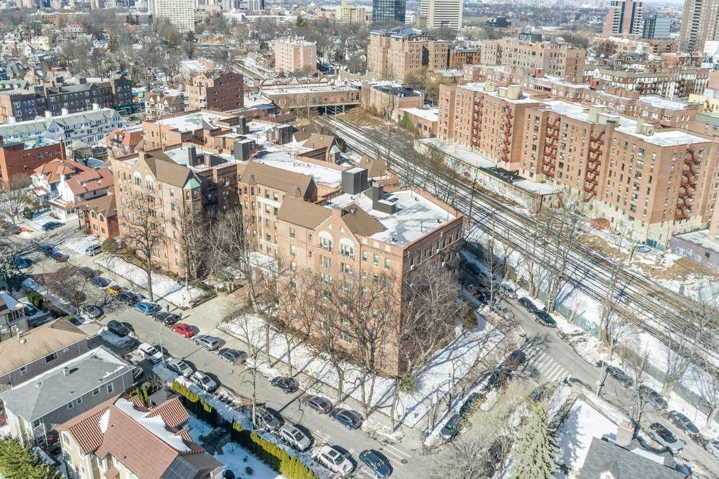 84-51 Beverly Road 1A Kew Gardens Queens NY 11415