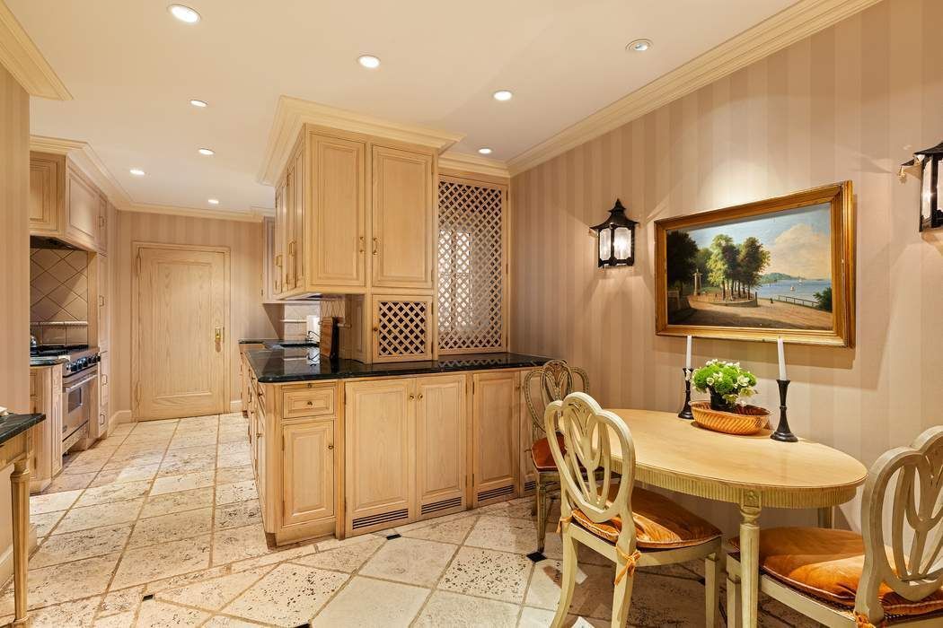 133 East 64th Street Upper East Side New York NY 10065