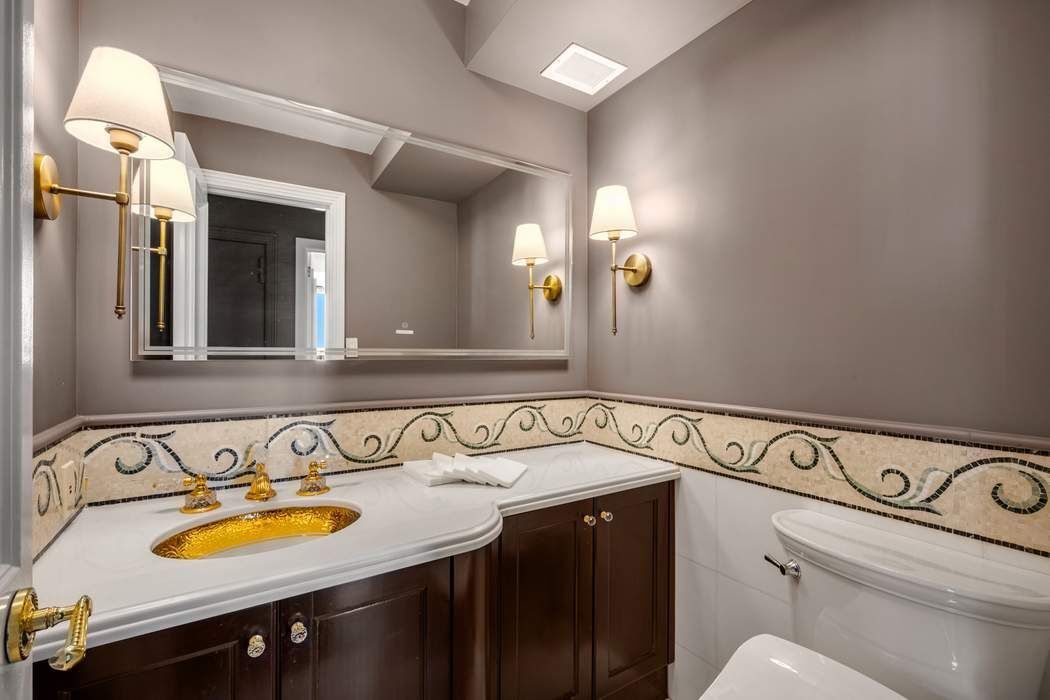 860 United Nations Plaza PH 37/38B Beekman Place New York NY 10017