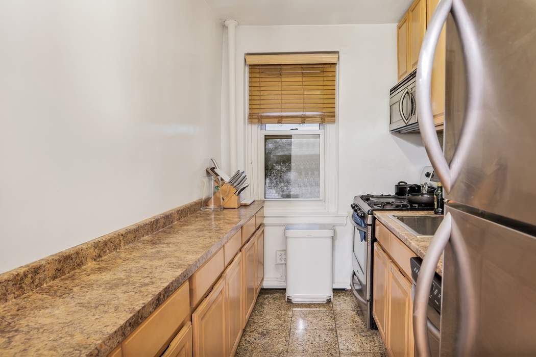 135 East 39th Street 3D Murray Hill New York NY 10016