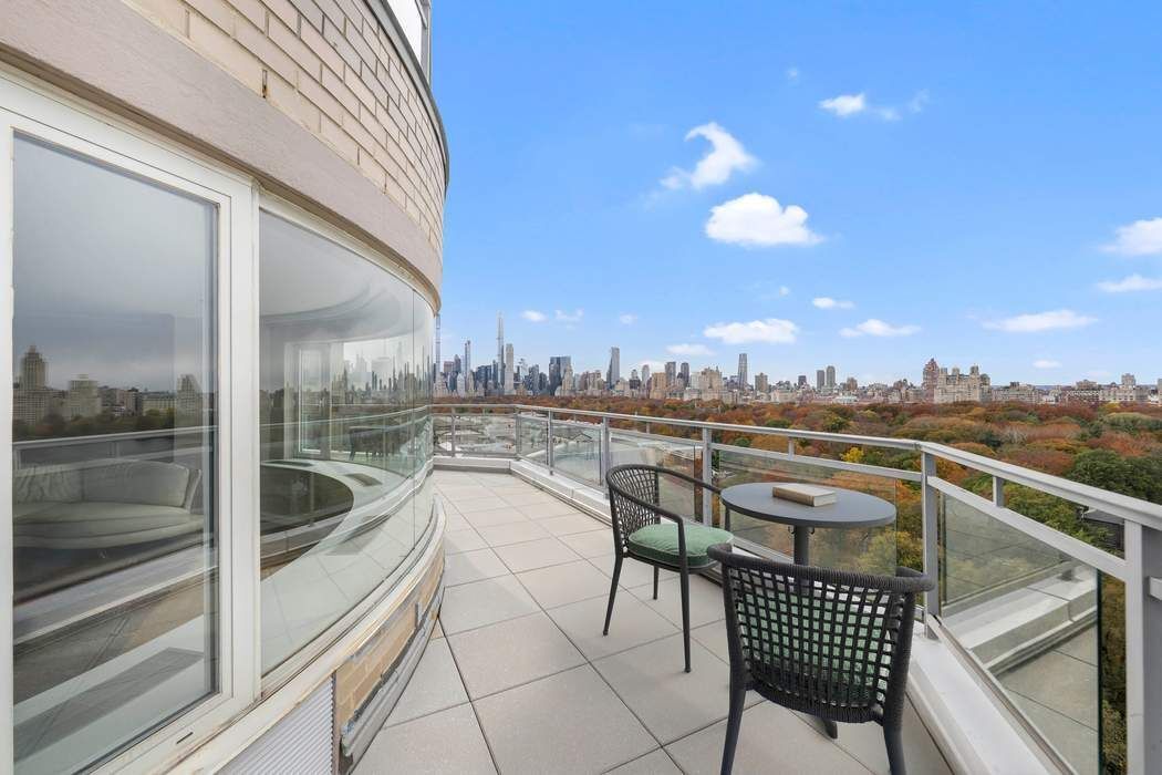 1050 Fifth Avenue Carnegie Hill New York NY 10028