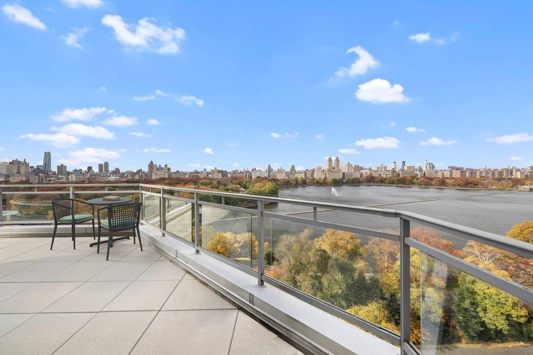 1050 Fifth Avenue Carnegie Hill New York NY 10028