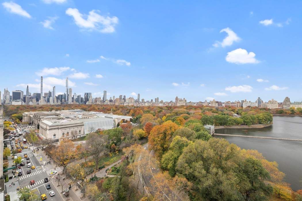 1050 Fifth Avenue Carnegie Hill New York NY 10028