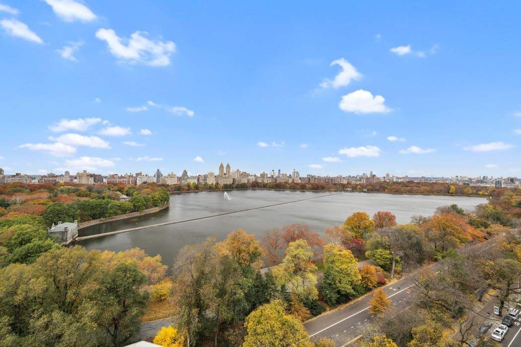 1050 Fifth Avenue Carnegie Hill New York NY 10028