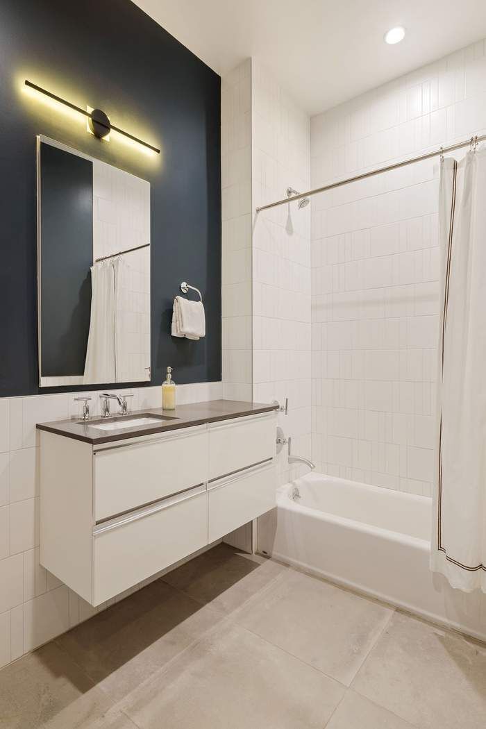 17 Convent Avenue Penthouse B West Harlem New York NY 10027