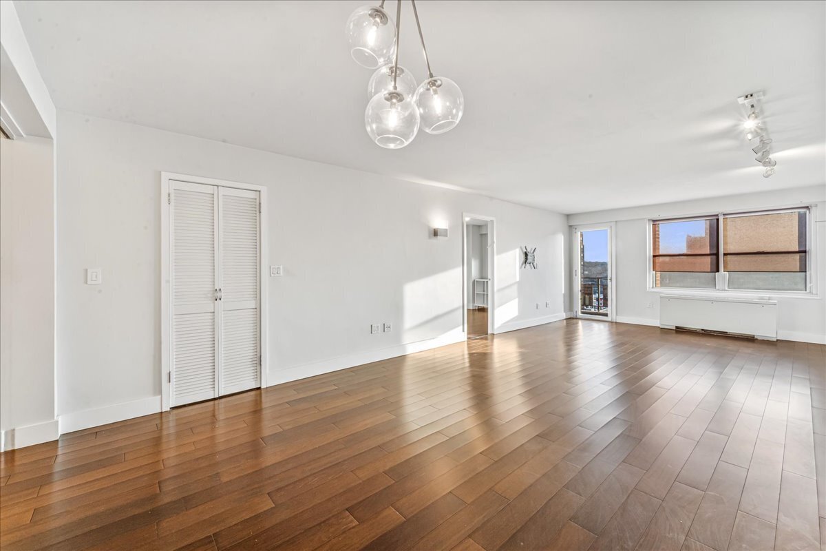 70-20 108th Street 9M Forest Hills Queens NY 11375