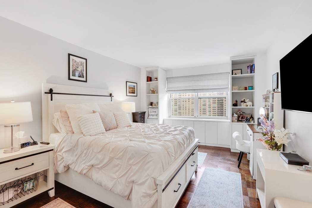 165 West End Avenue 21H Lincoln Square New York NY 10023