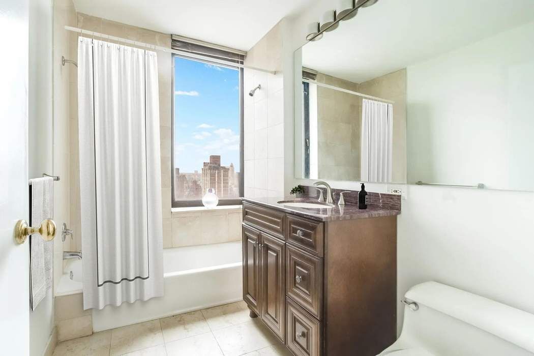 422 East 72nd Street 33A Upper East Side New York NY 10021