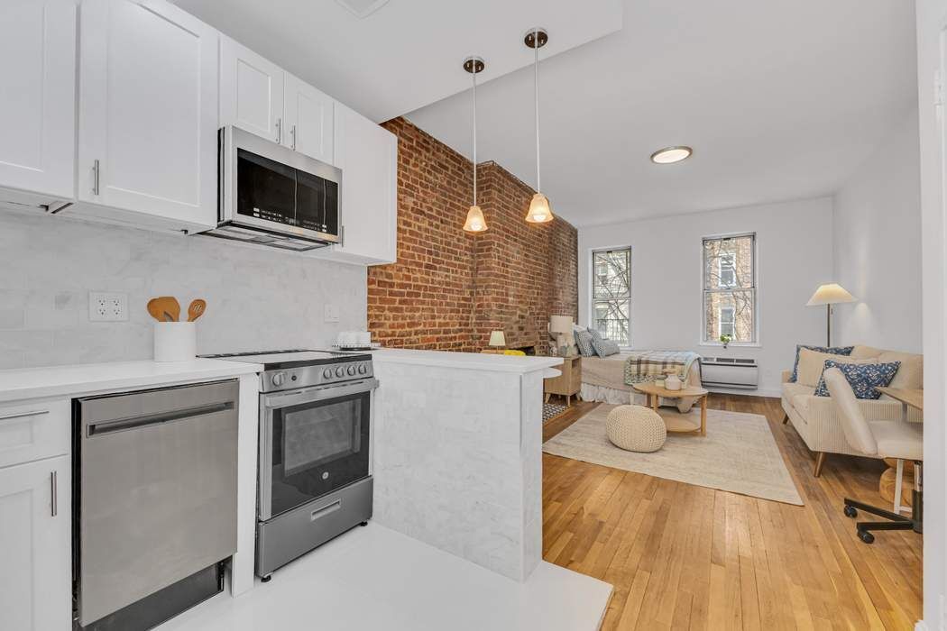 407 East 87th Street 2C Upper East Side New York NY 10128