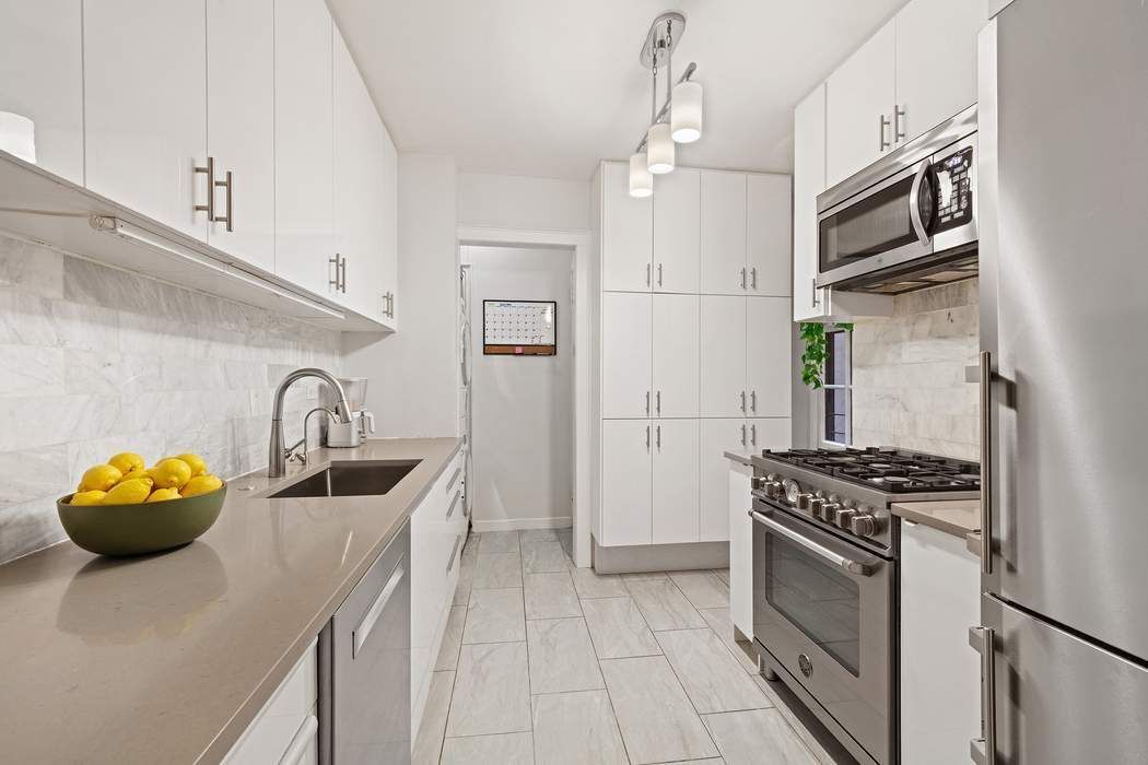 522 West End Avenue 2B Upper West Side New York NY 10024