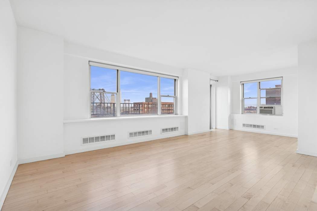 568 Grand Street J2004 Lower East Side New York NY 10002