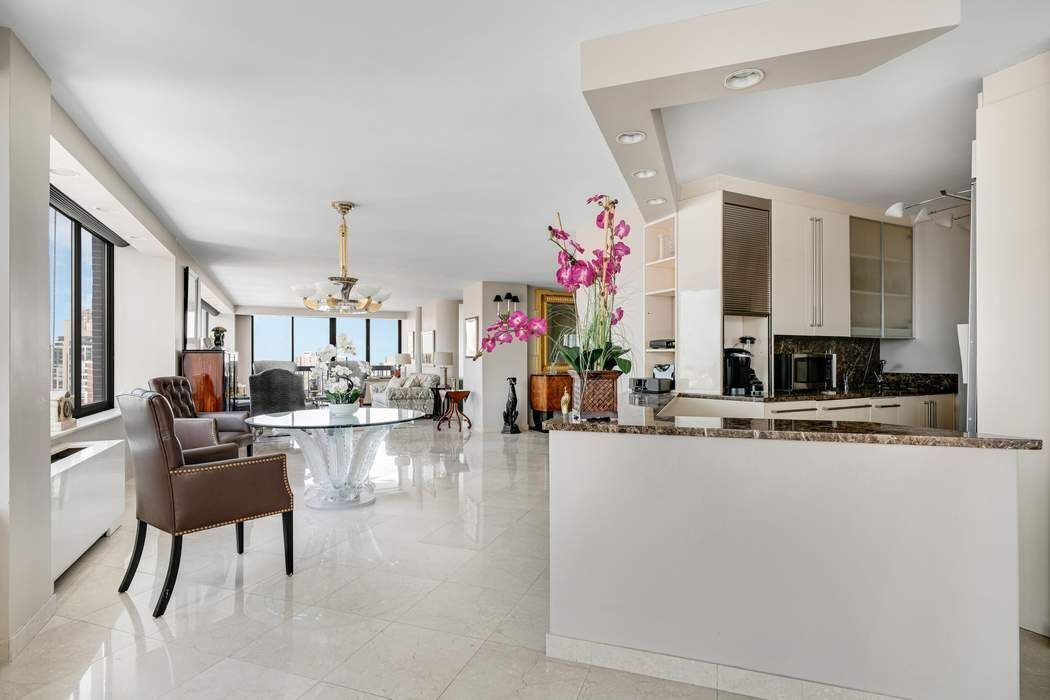 422 East 72nd Street 32DE Upper East Side New York NY 10021