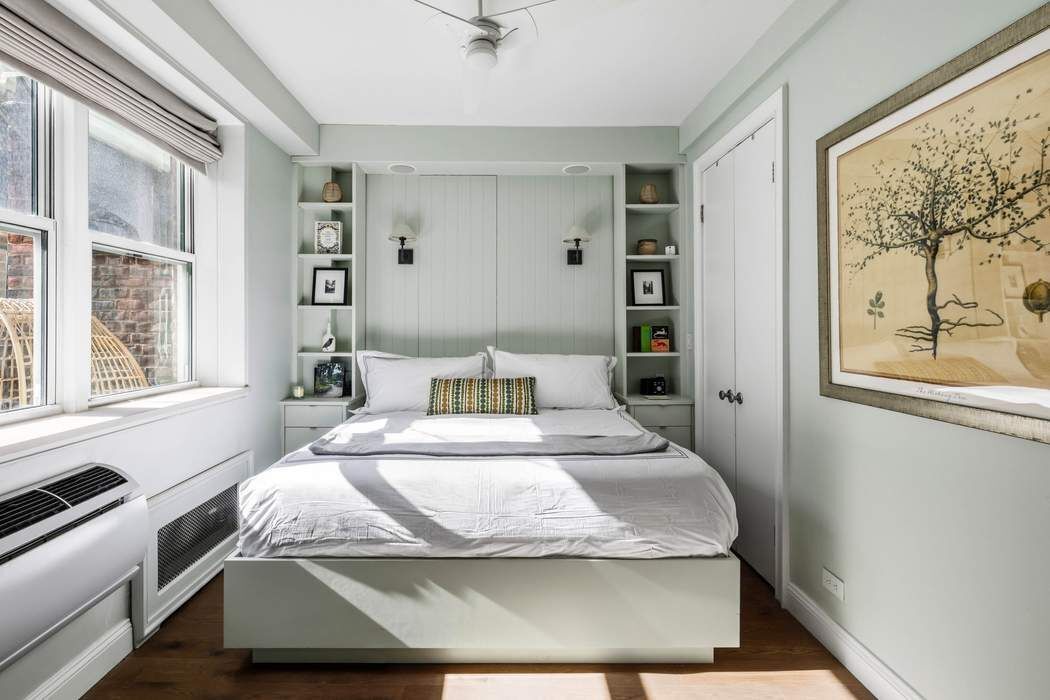 64 East 94th Street 1G Carnegie Hill New York NY 10128