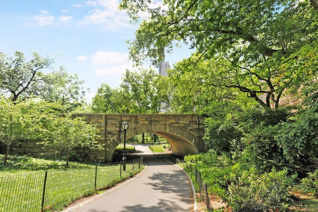 64 East 94th Street 1G Carnegie Hill New York NY 10128