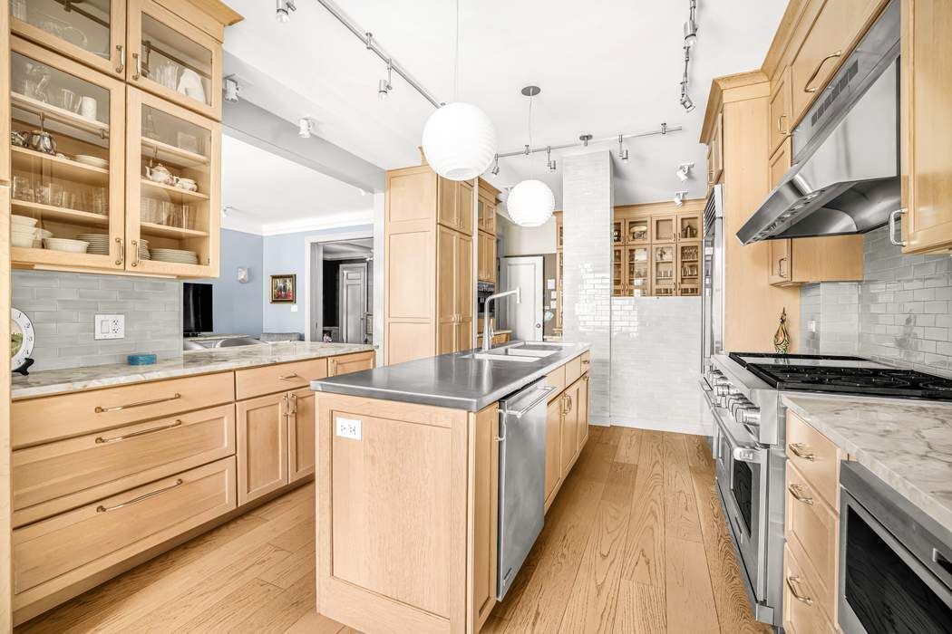 45 East 82nd Street Upper East Side New York NY 10028