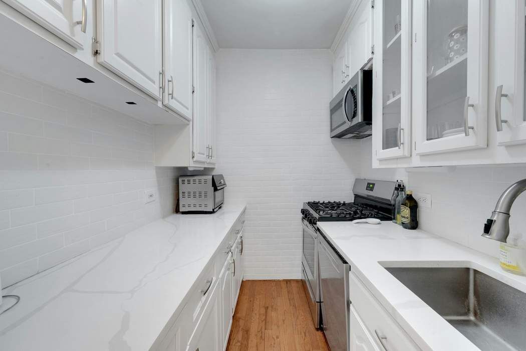 2390 Palisade Avenue 1G Riverdale Bronx NY 10463