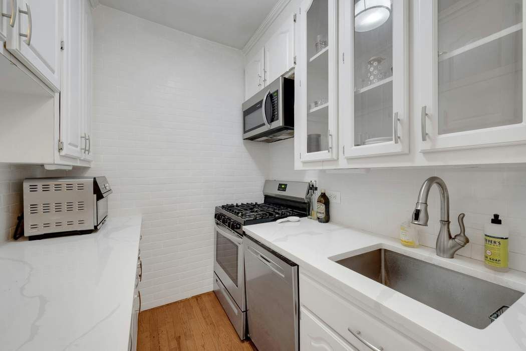 2390 Palisade Avenue 1G Riverdale Bronx NY 10463