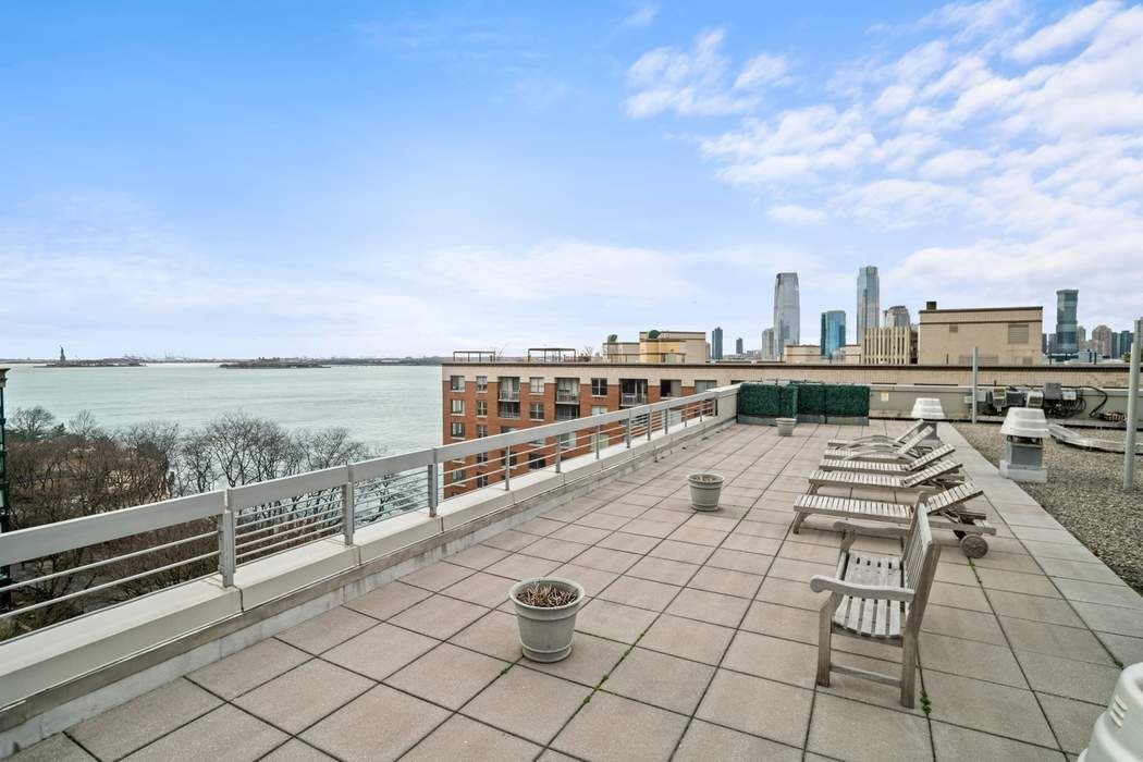 2 South End Avenue 8W Battery Park City New York NY 10280