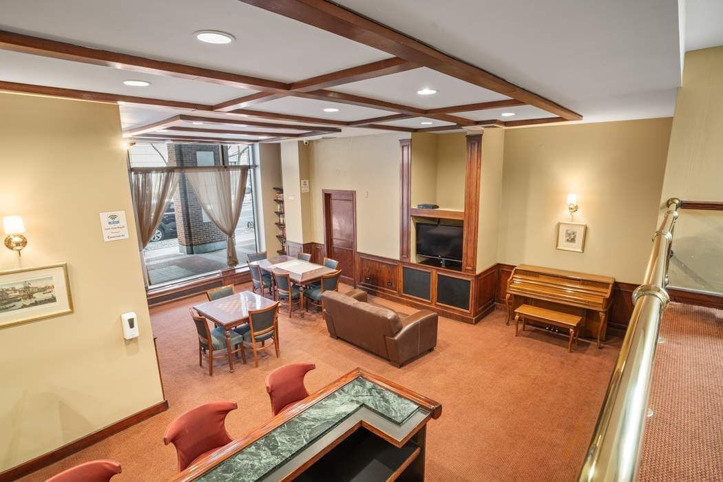 2 South End Avenue 8W Battery Park City New York NY 10280