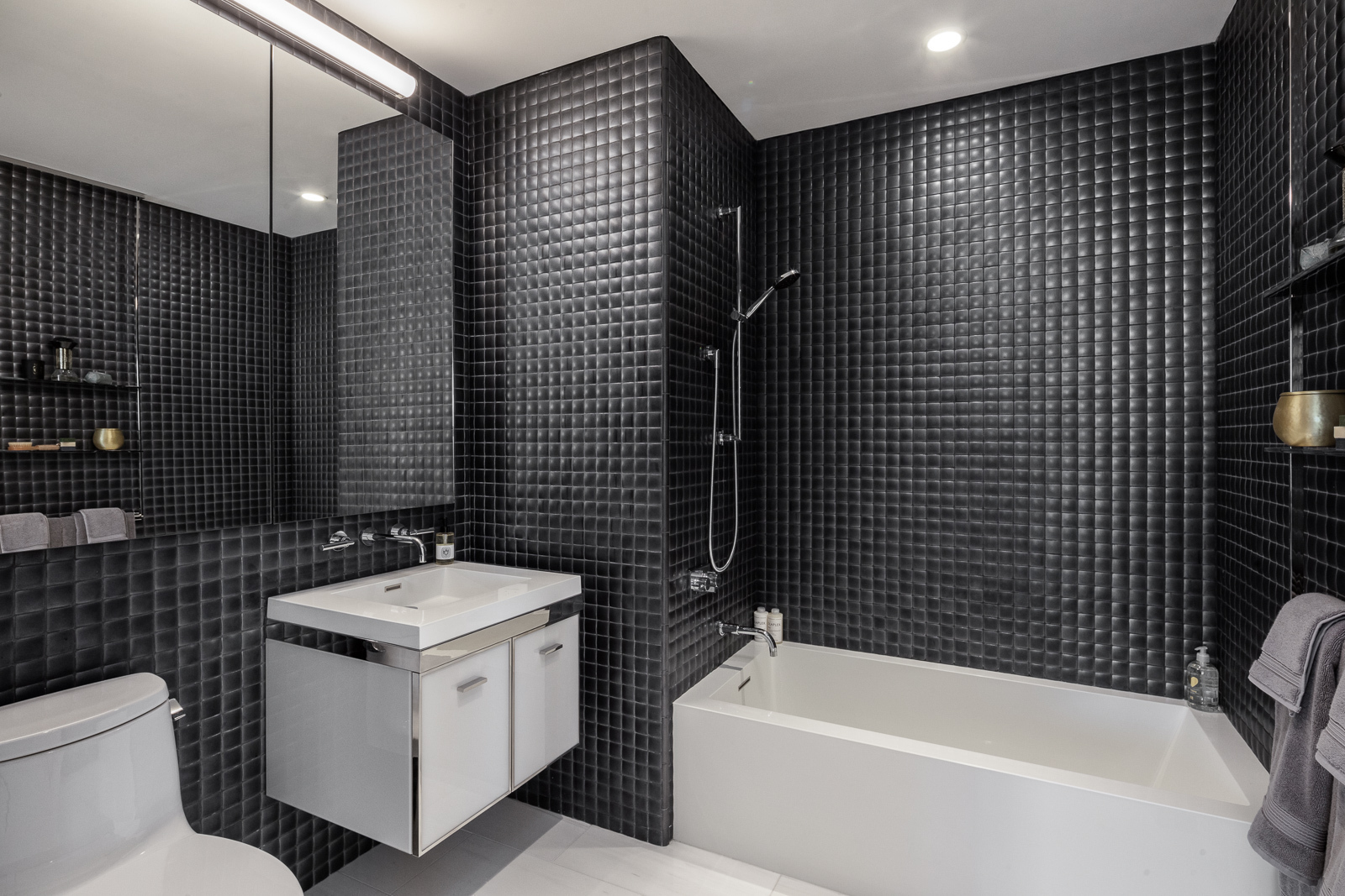 252 South Street 40C Lower East Side New York NY 10002