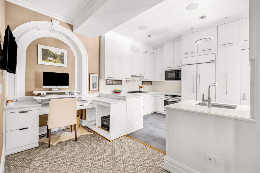 829 Park Avenue 7D Upper East Side New York NY 10021