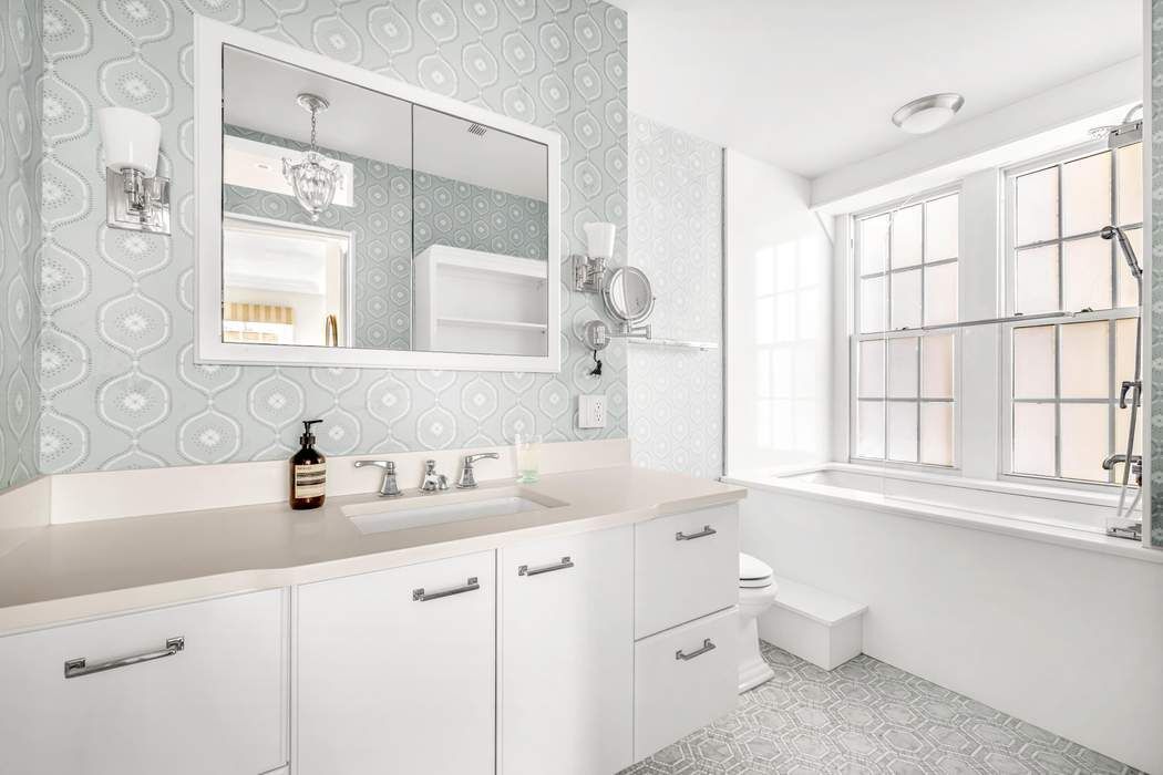 829 Park Avenue 7D Upper East Side New York NY 10021