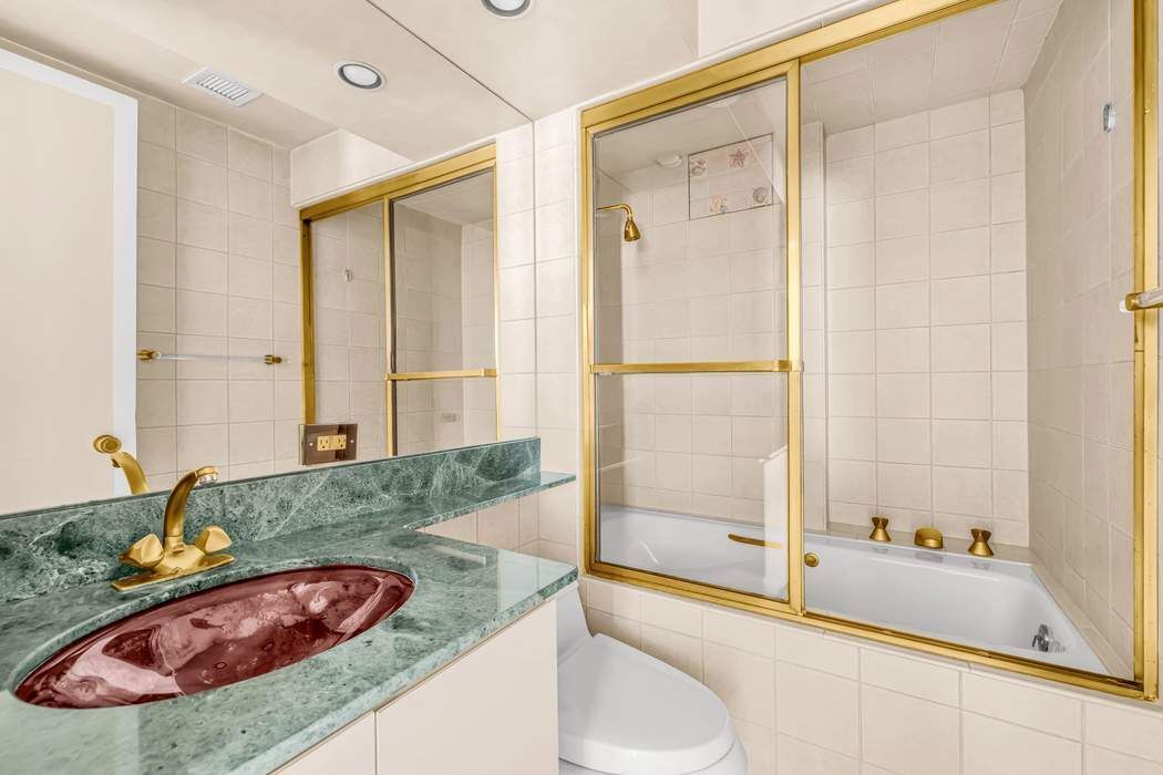 220 Madison Avenue Murray Hill New York NY 10016