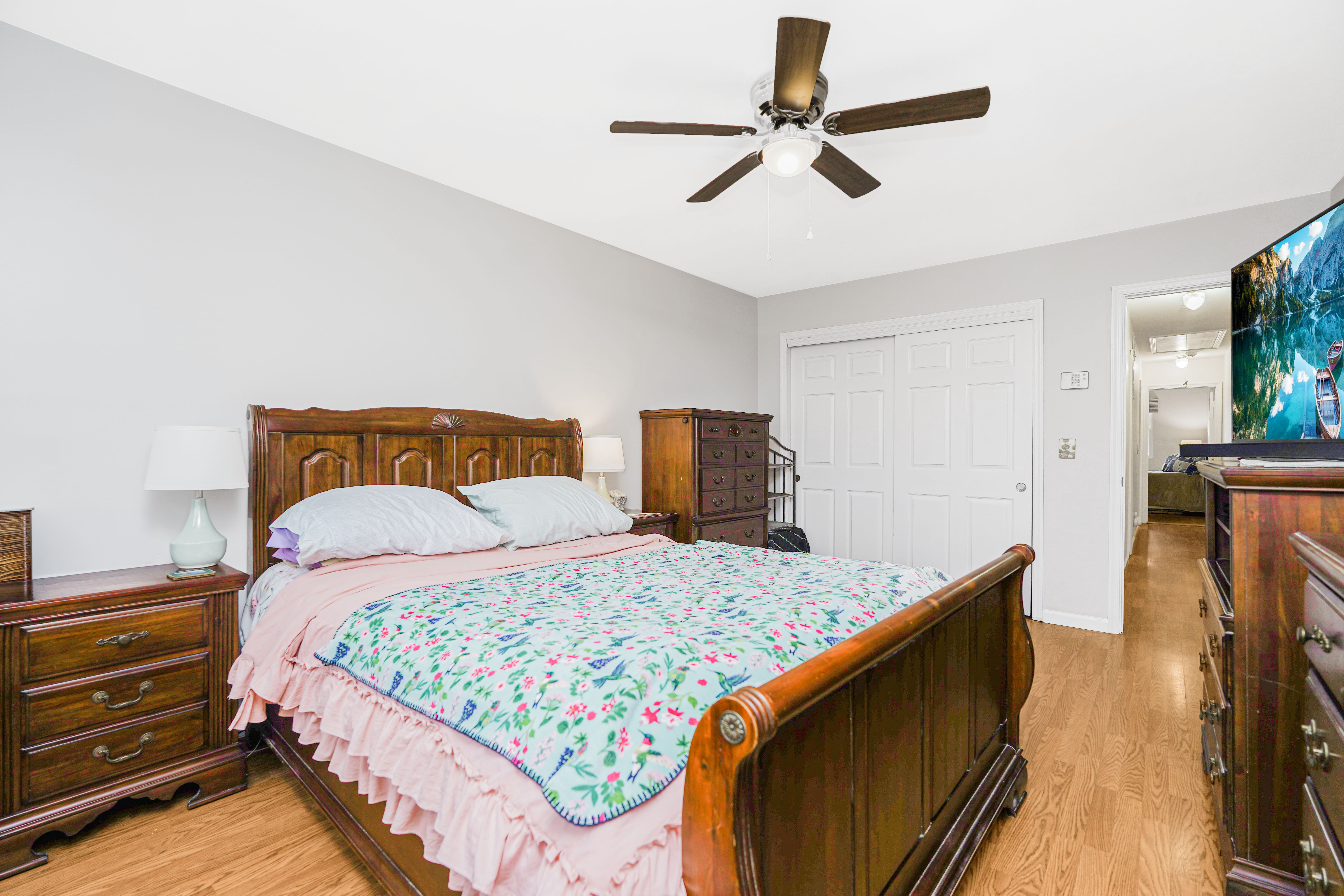 22 Globe Avenue Bulls Head Staten Island NY 10314