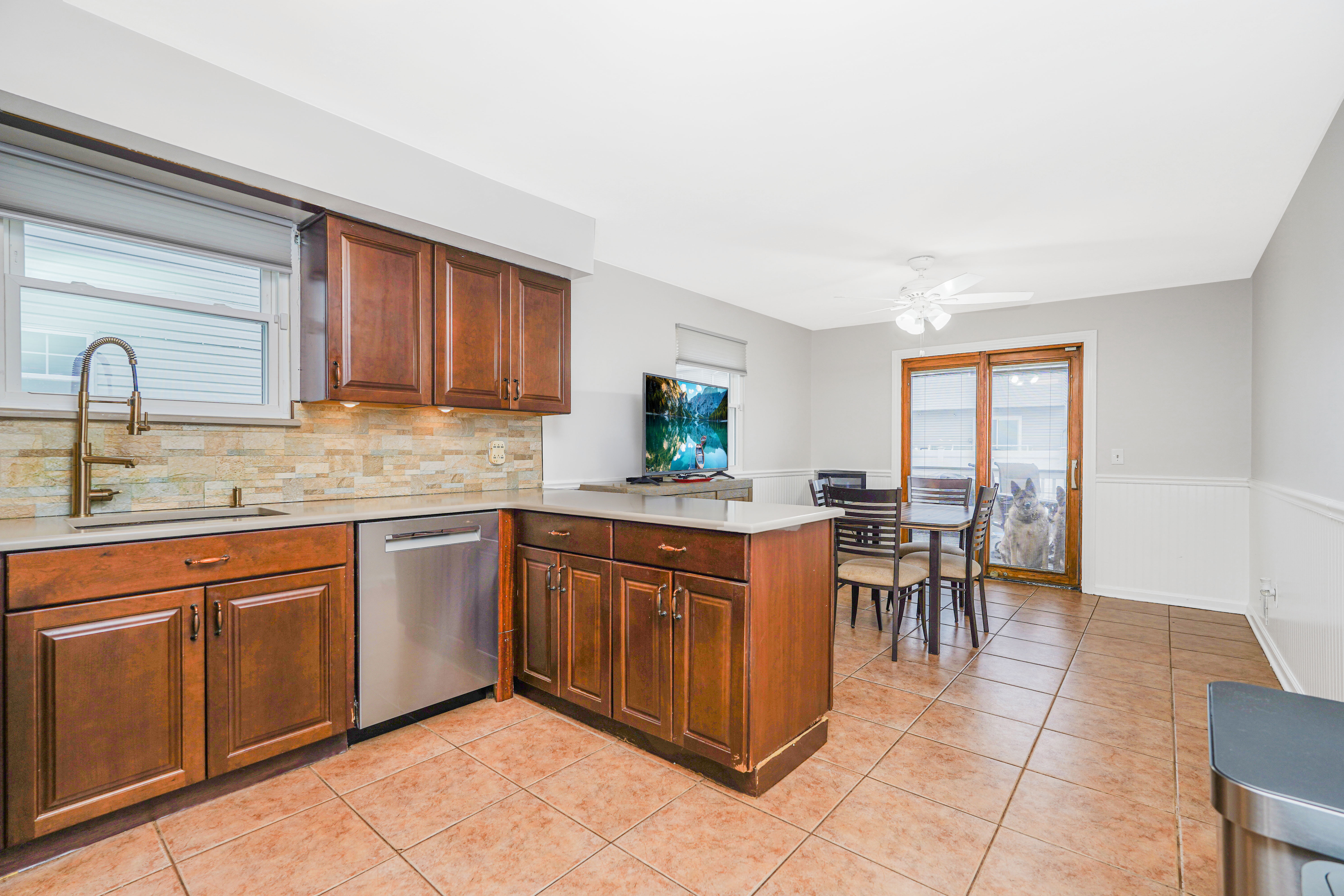 22 Globe Avenue Bulls Head Staten Island NY 10314