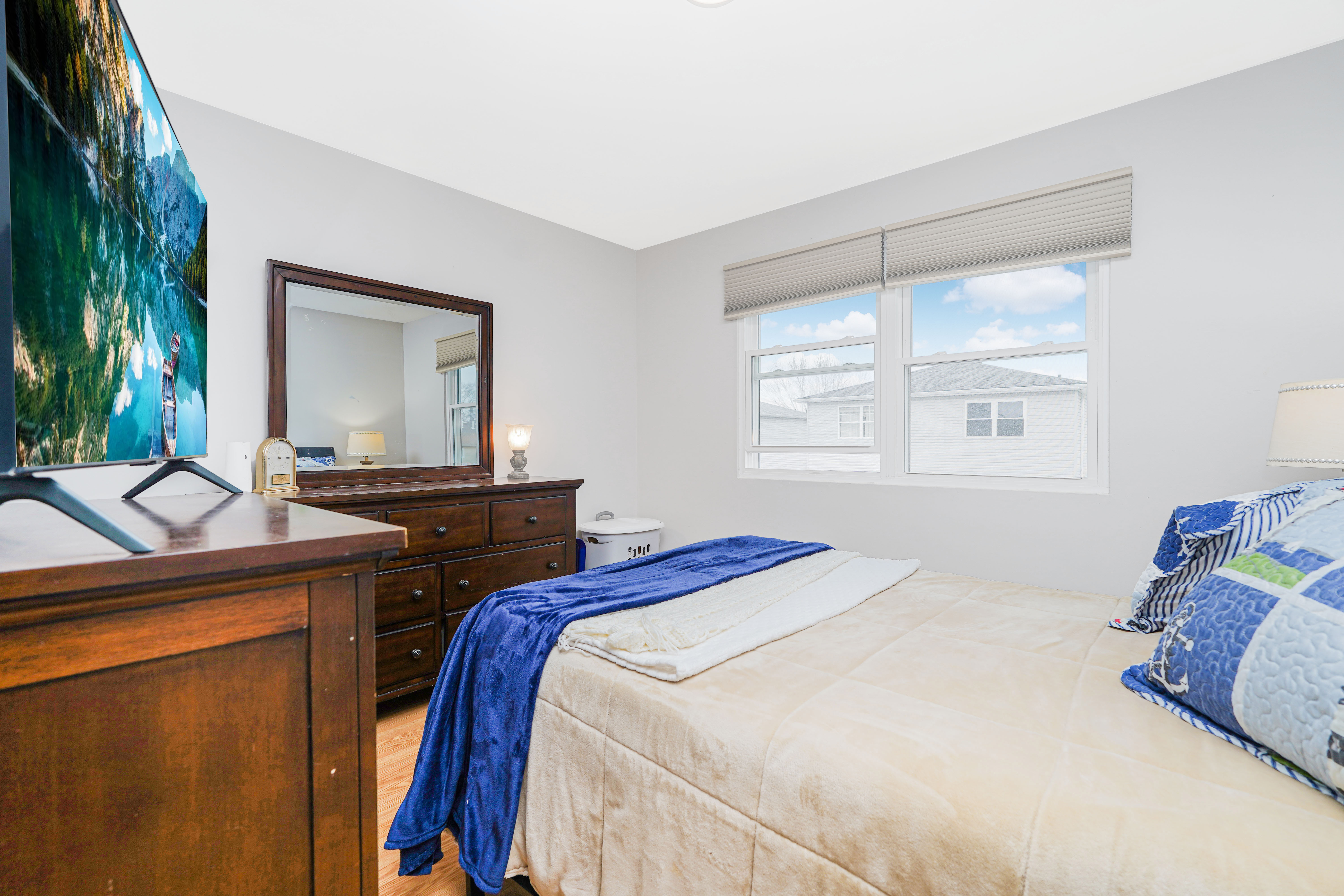 22 Globe Avenue Bulls Head Staten Island NY 10314