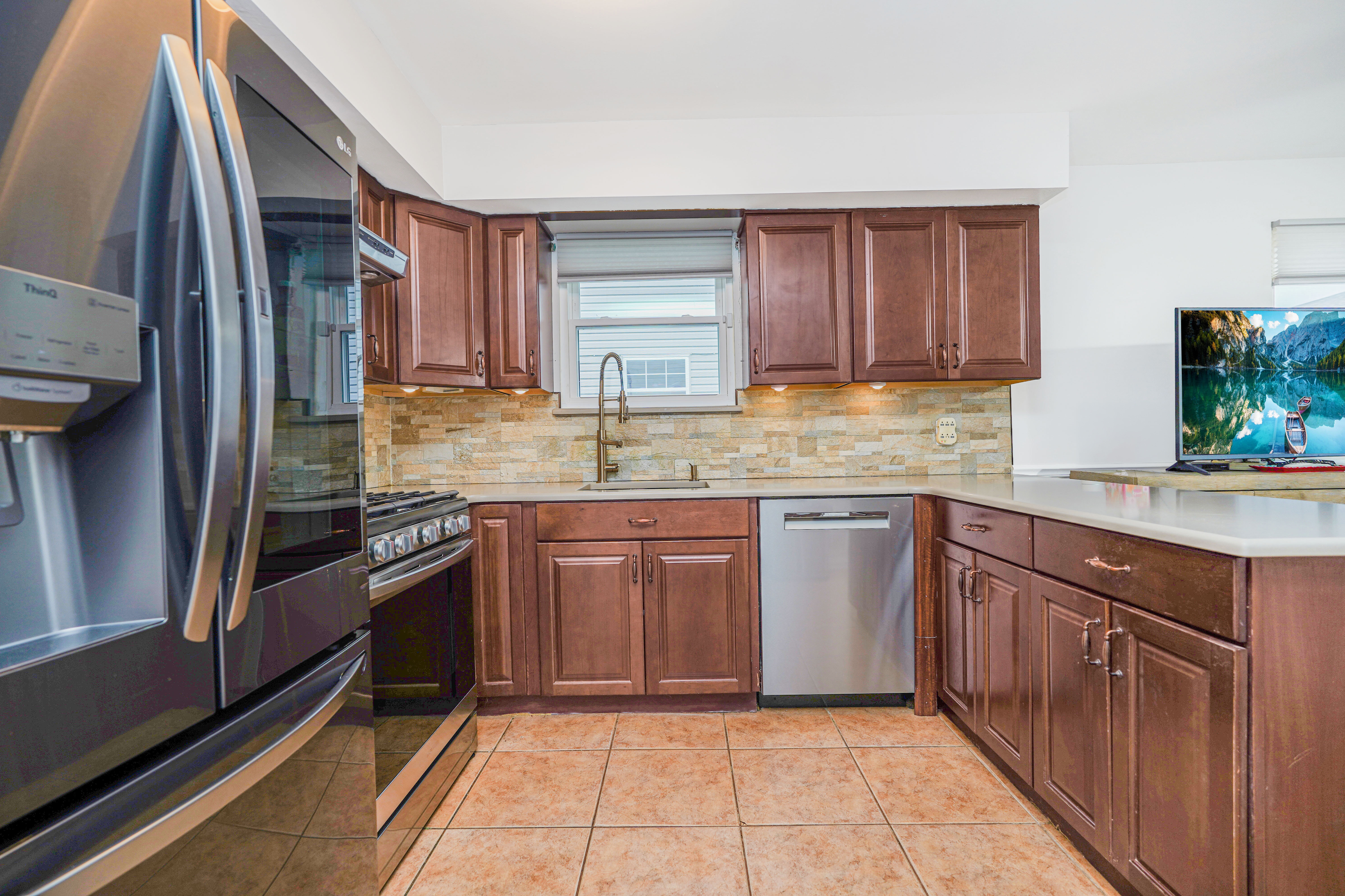 22 Globe Avenue Bulls Head Staten Island NY 10314