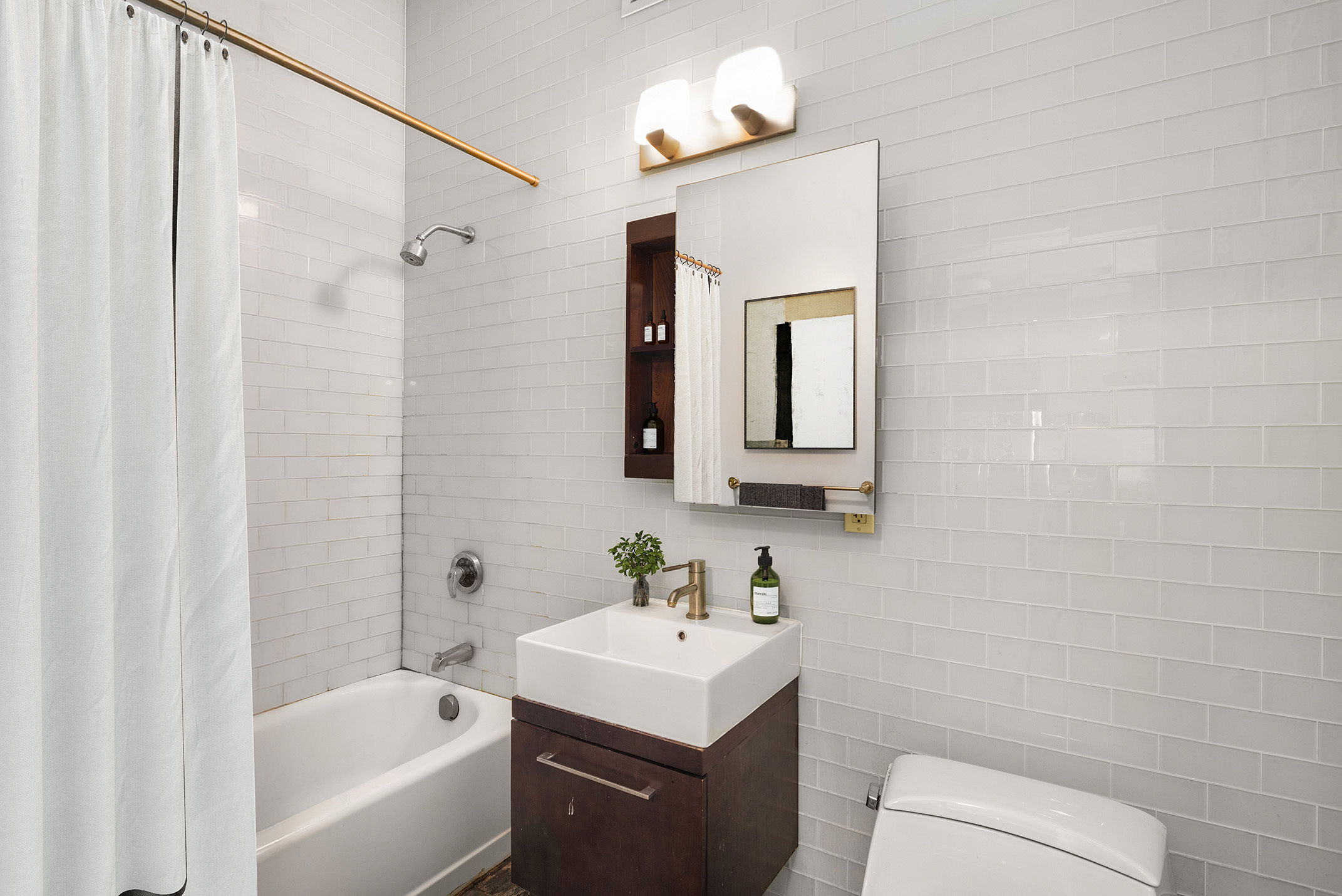 100 Wyckoff Avenue 5B Bushwick Brooklyn NY 11237