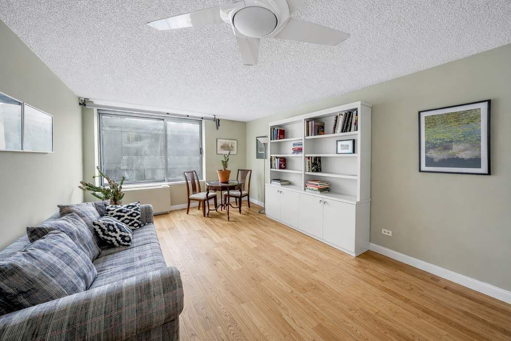 270 West 17th Street 6I Chelsea New York NY 10011