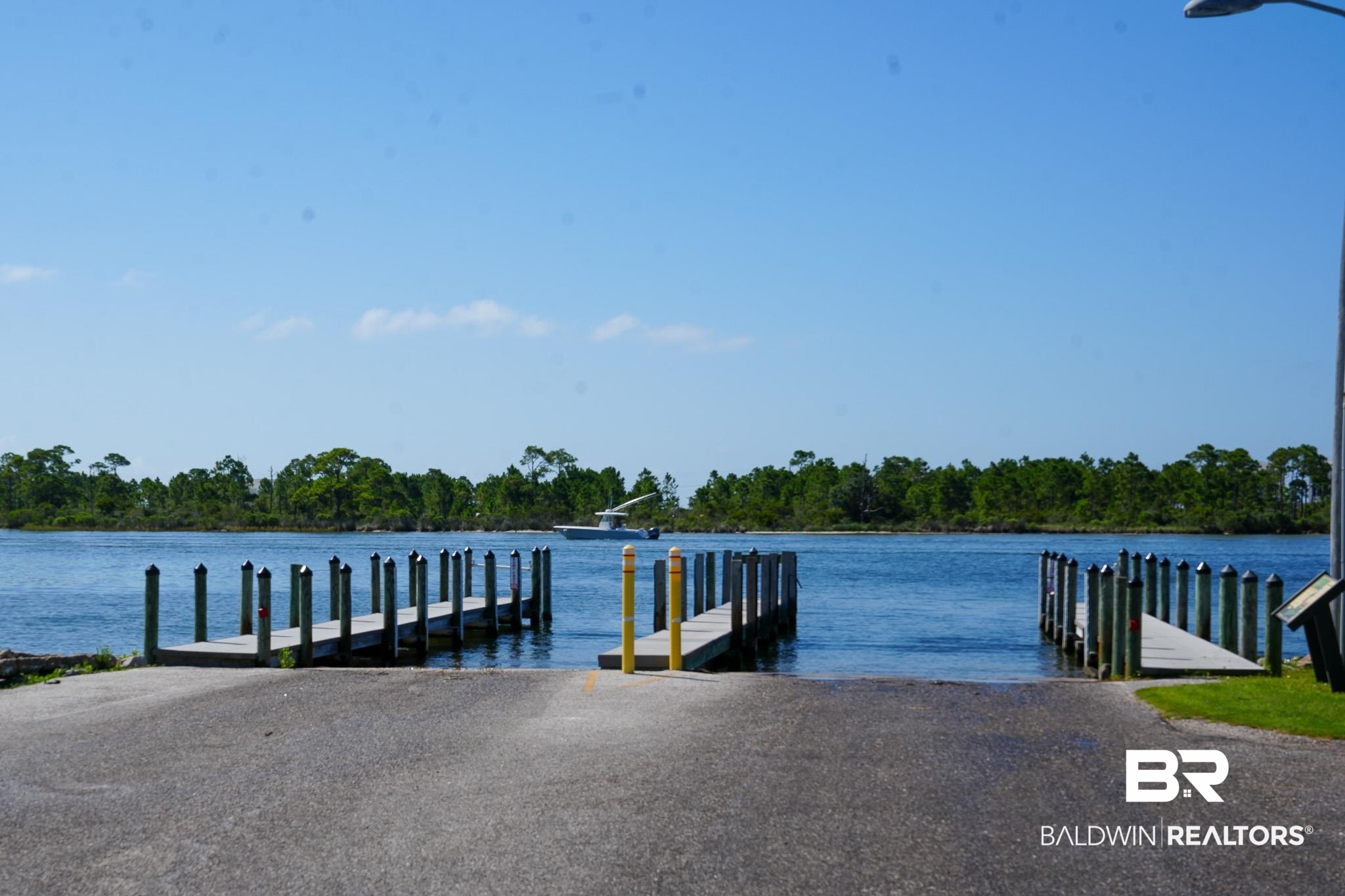 384149 | Photo 28