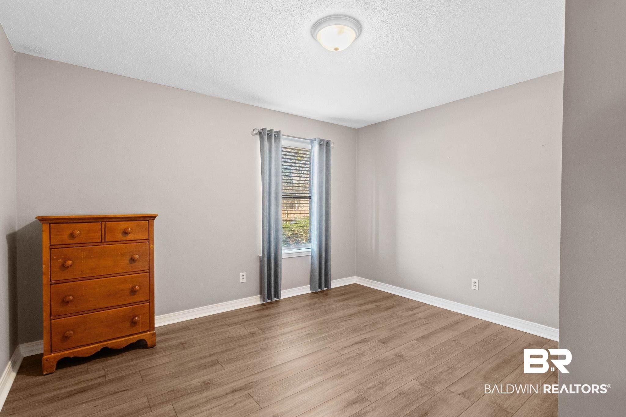 391329 | Photo 18