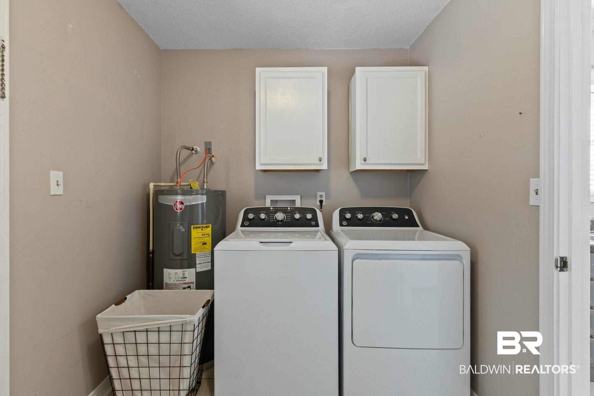391329 | Photo 28