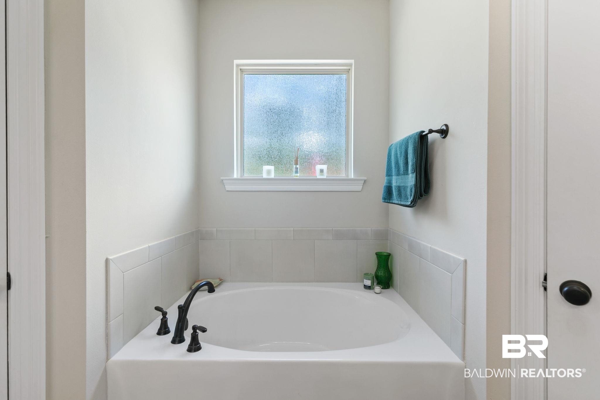 393051 | Photo 26