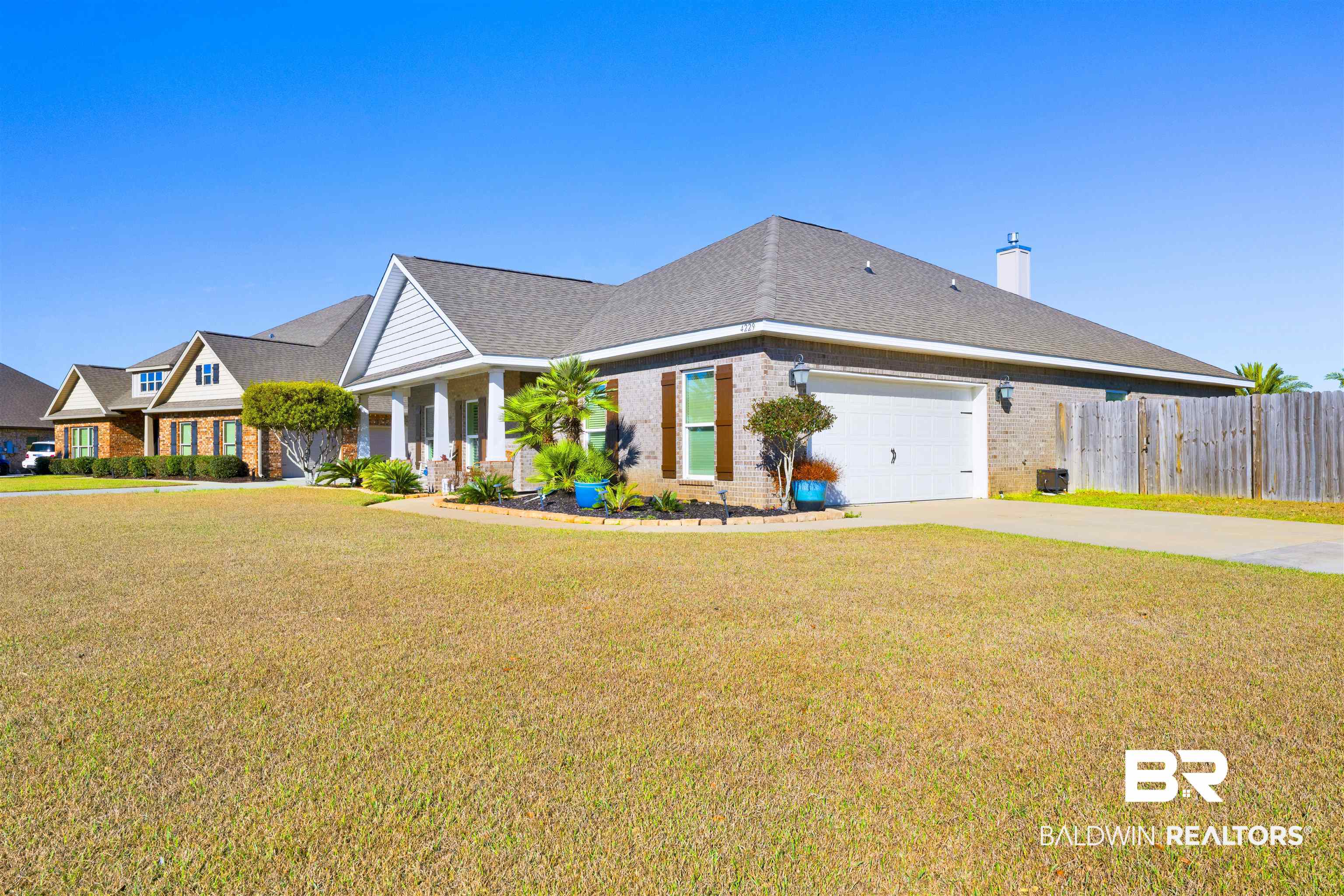 392300 | Photo 29