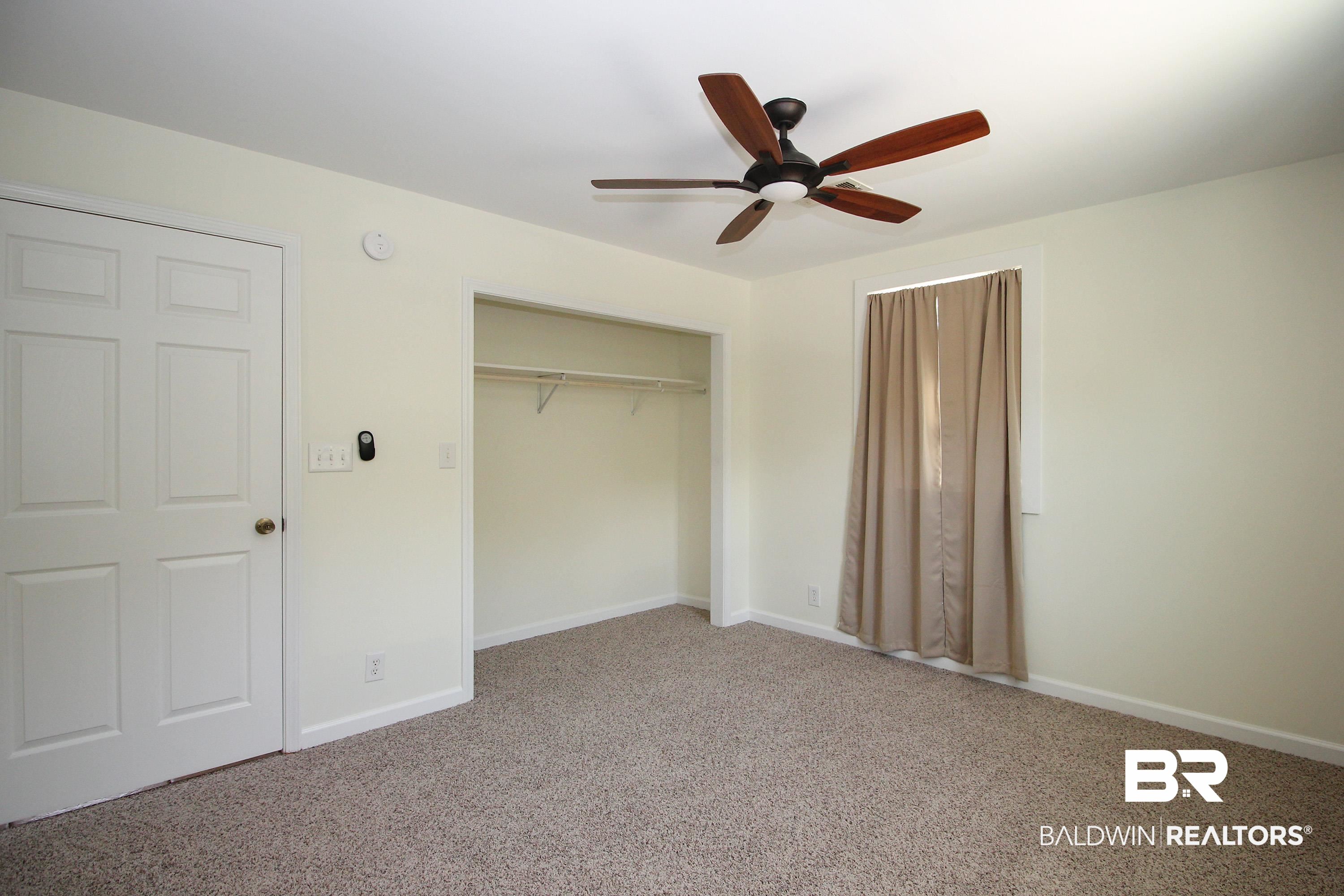 377850 | Photo 28