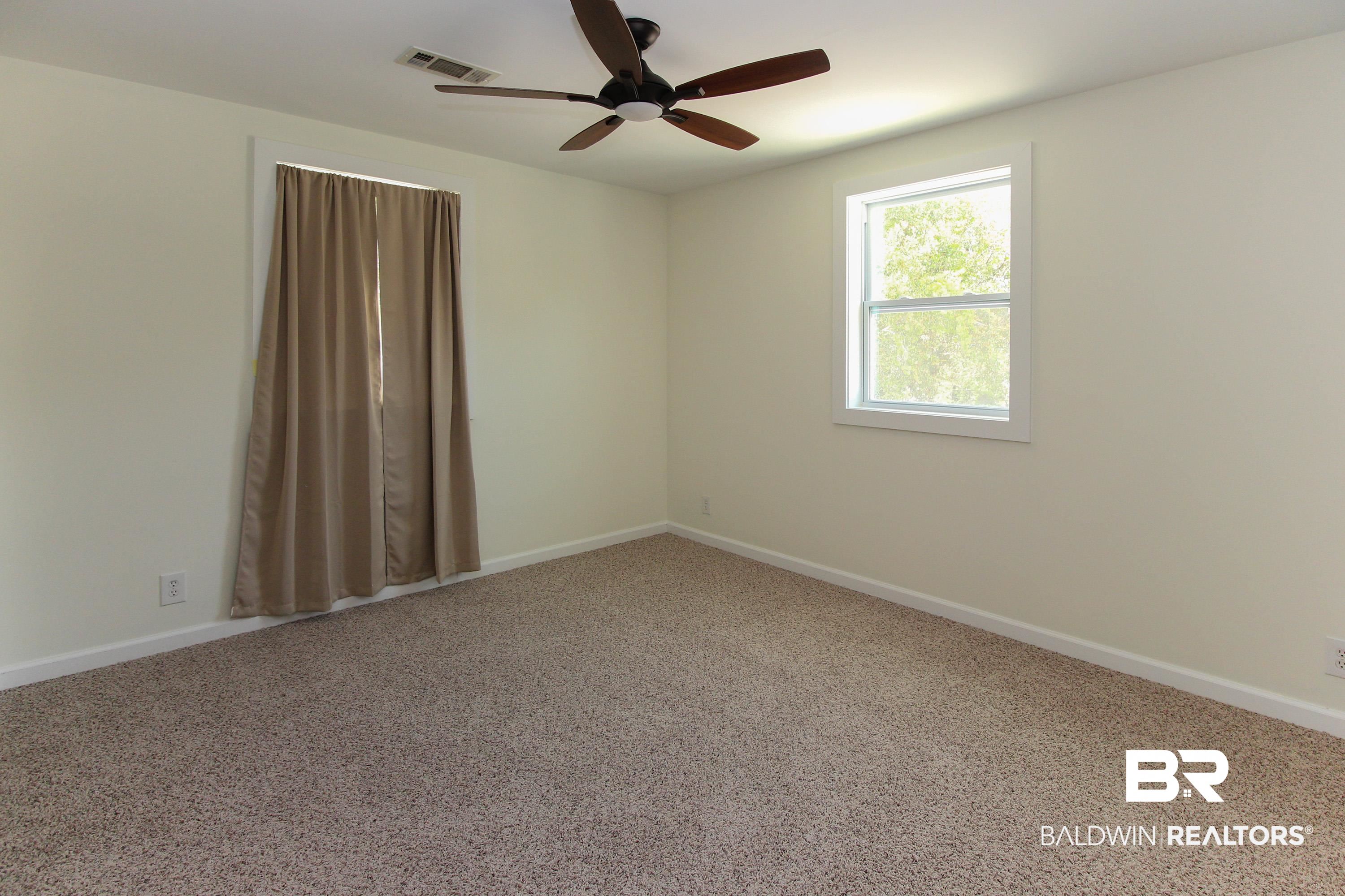 377850 | Photo 29