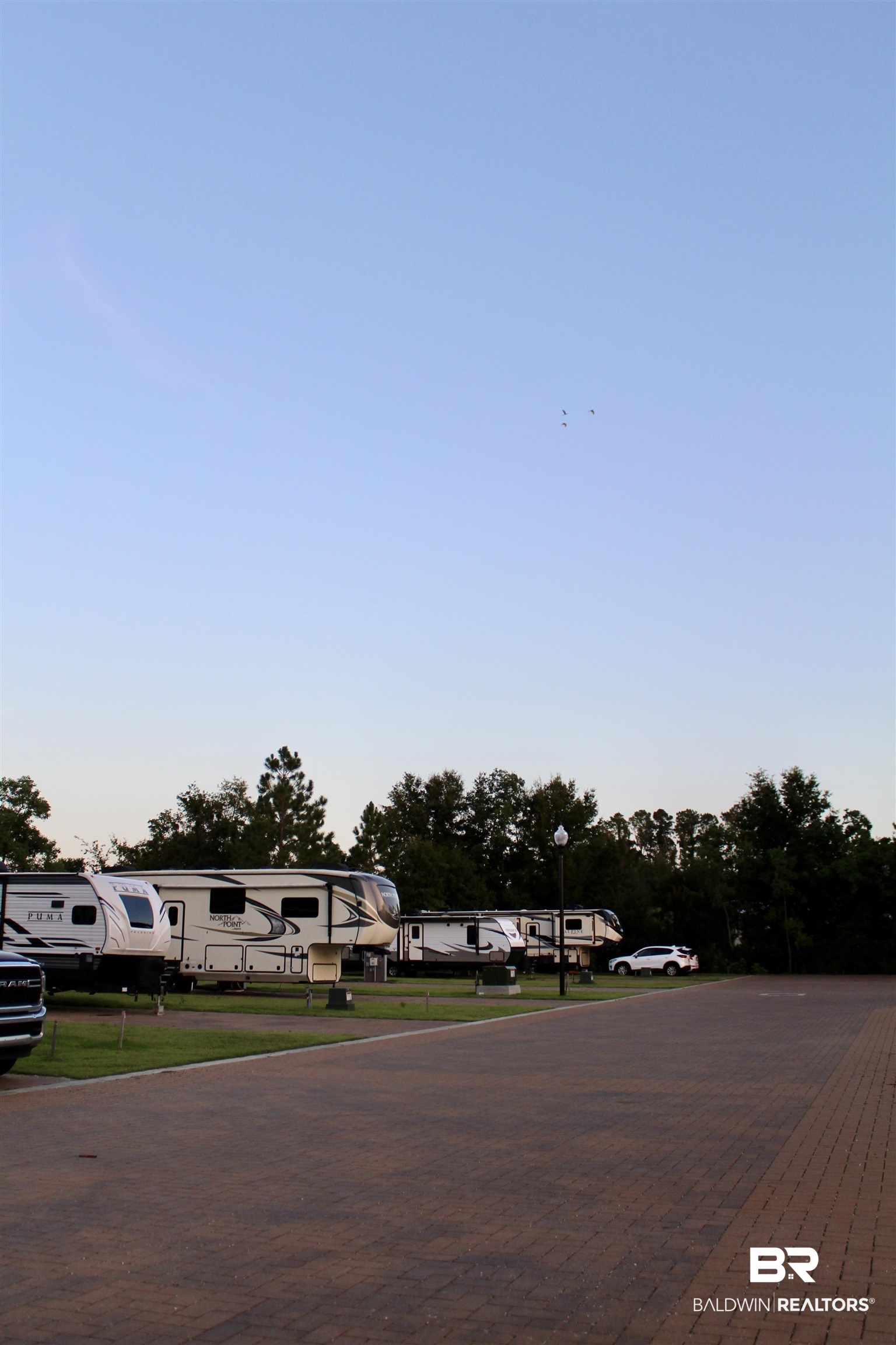 382995 | Photo 12