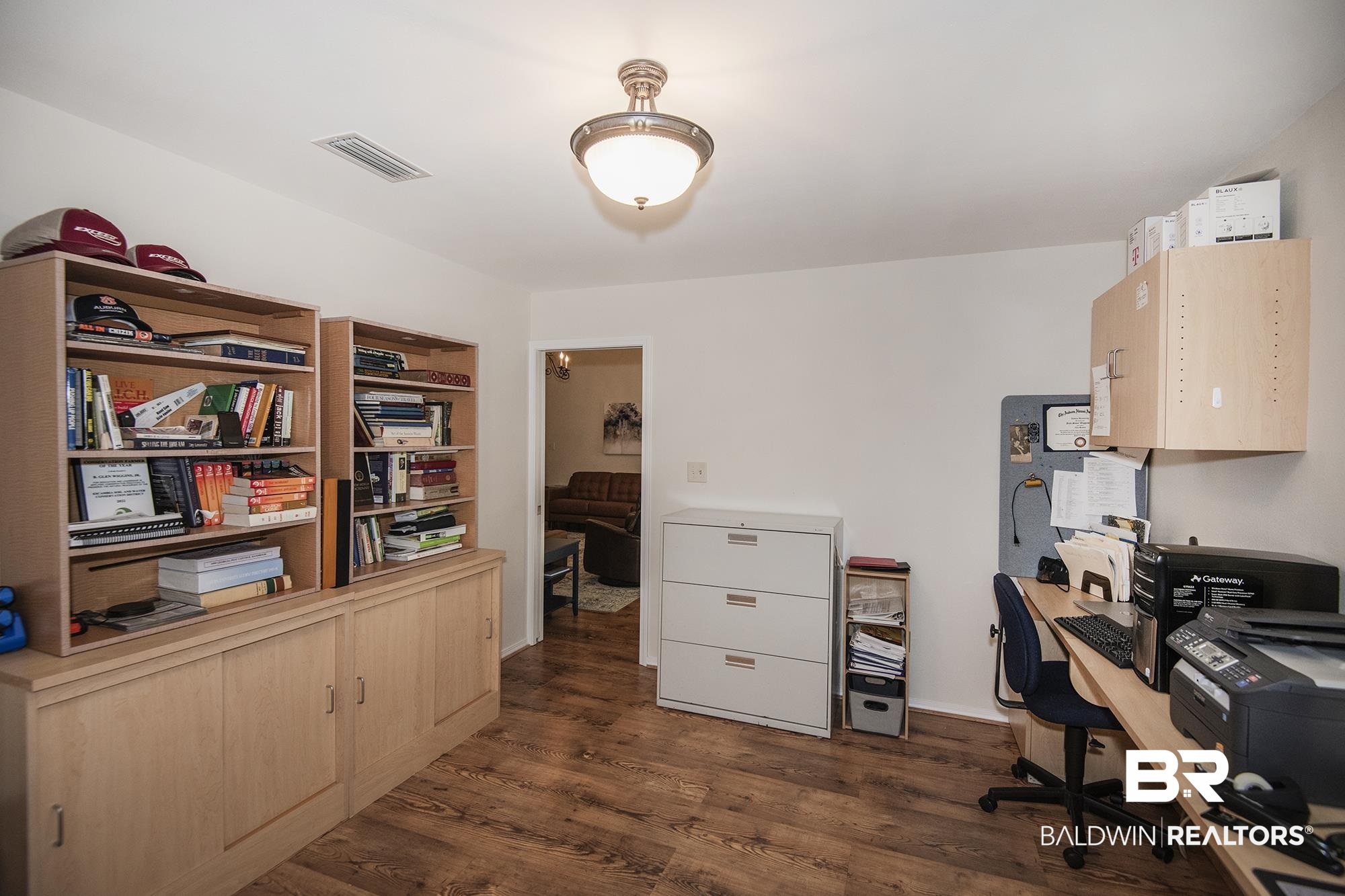 382970 | Photo 32
