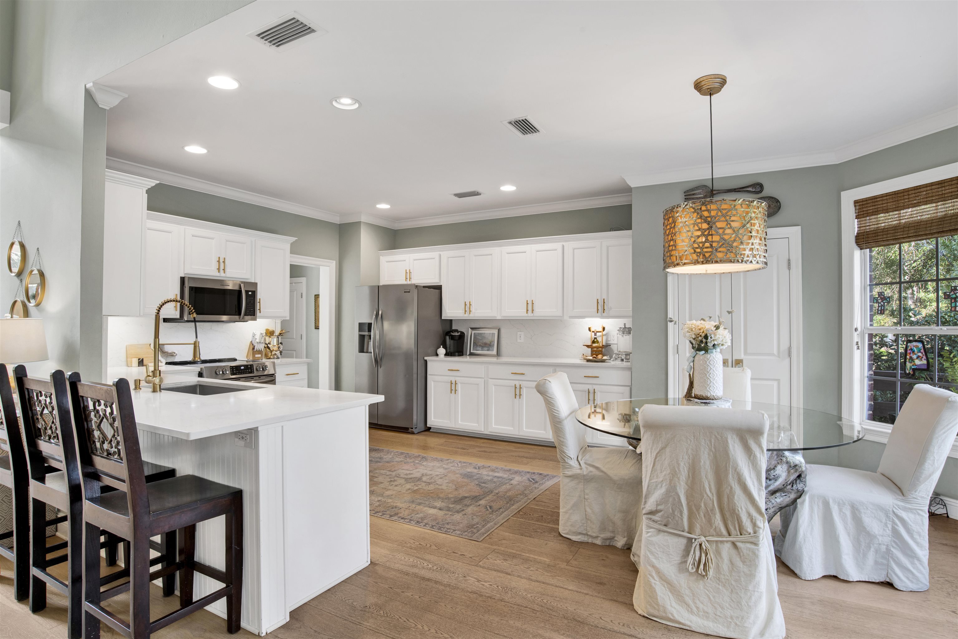 388178 | Photo 12
