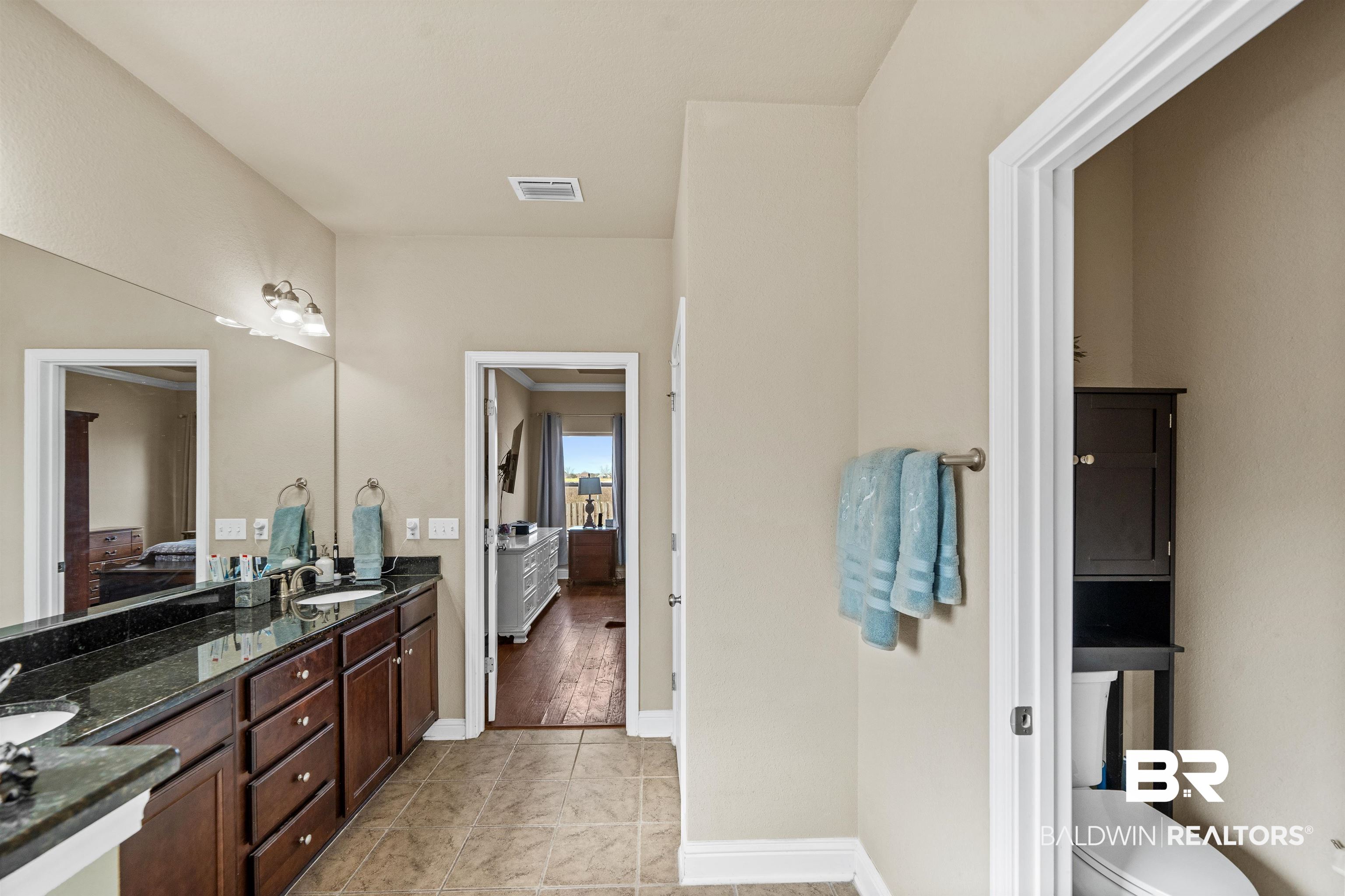 391441 | Photo 17