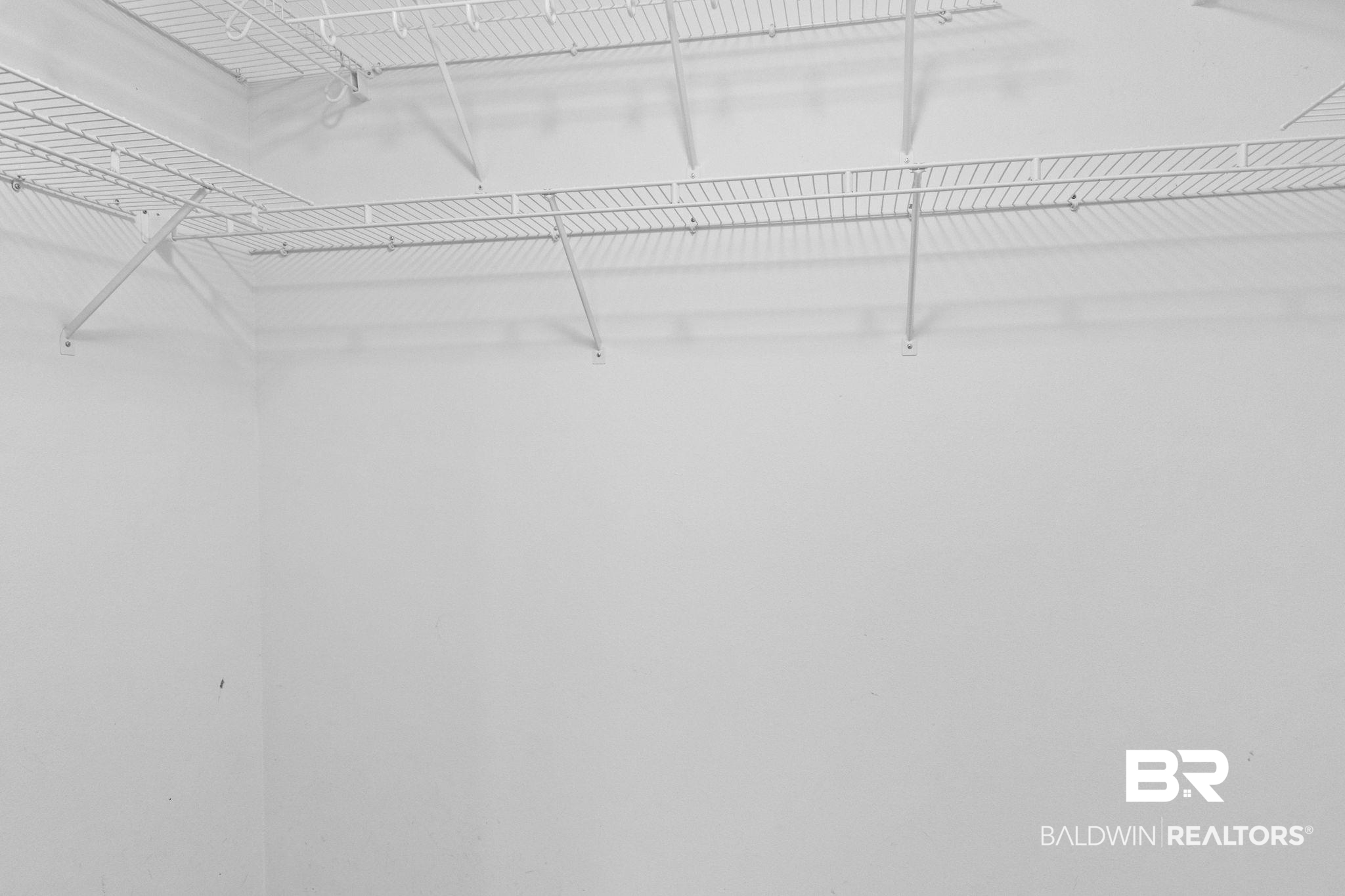 389825 | Photo 52
