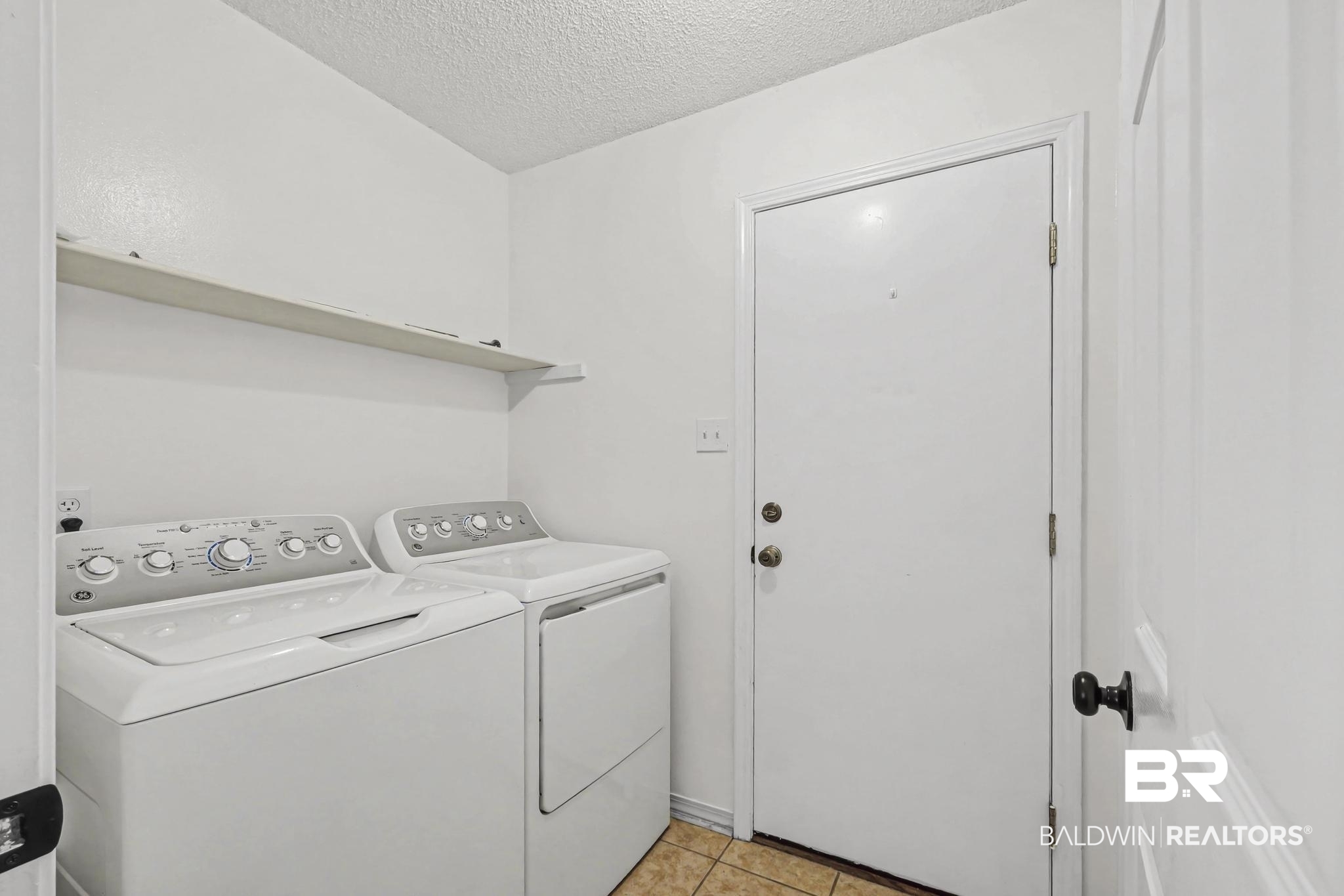 392042 | Photo 24