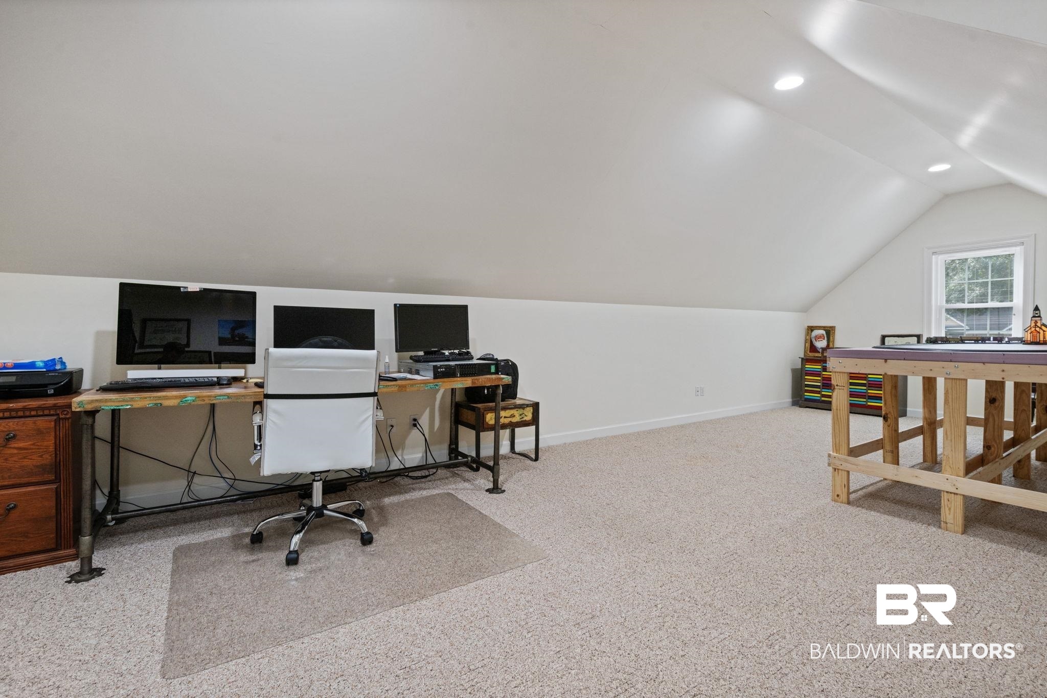 389611 | Photo 25