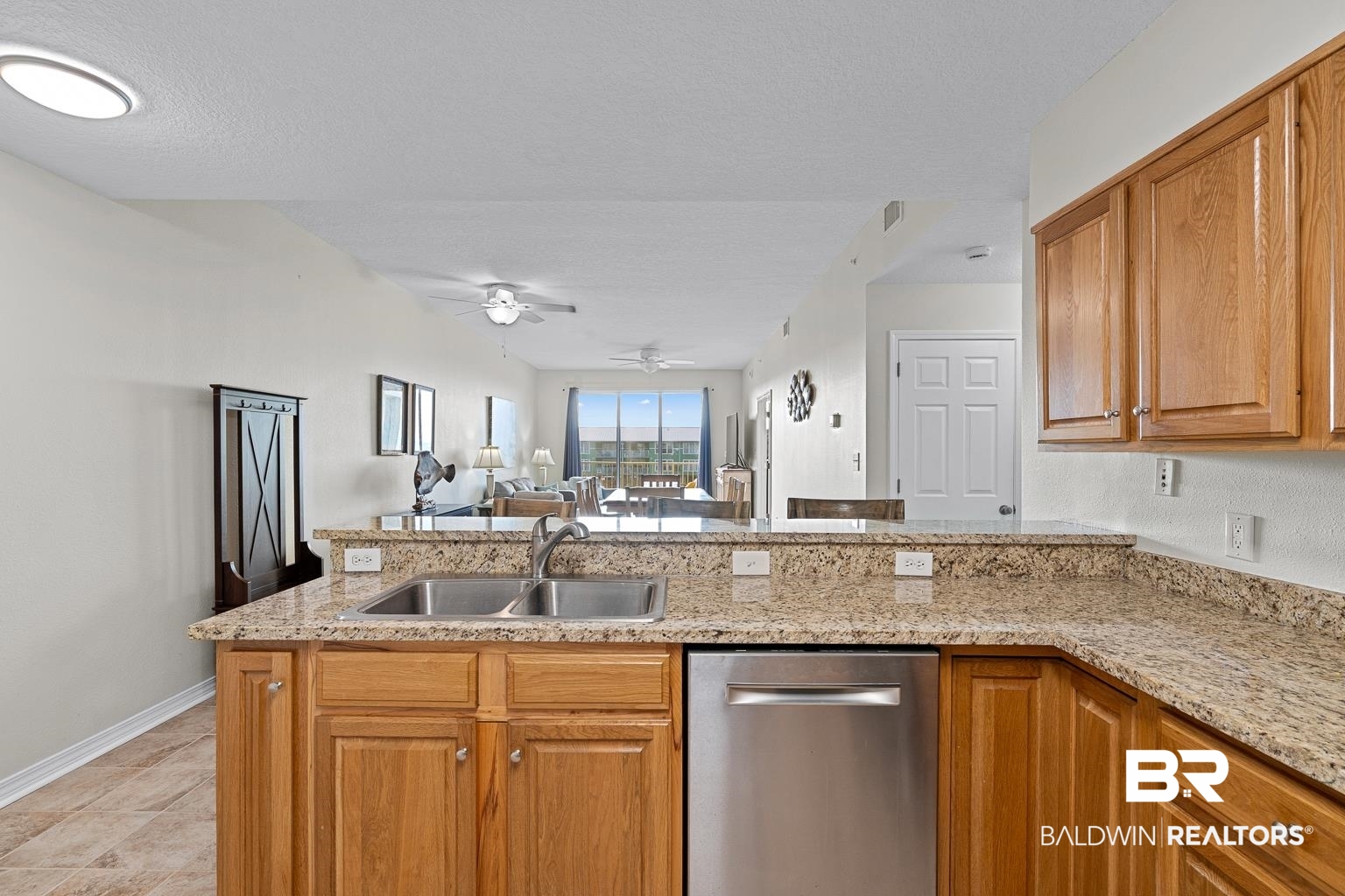 392084 | Photo 12